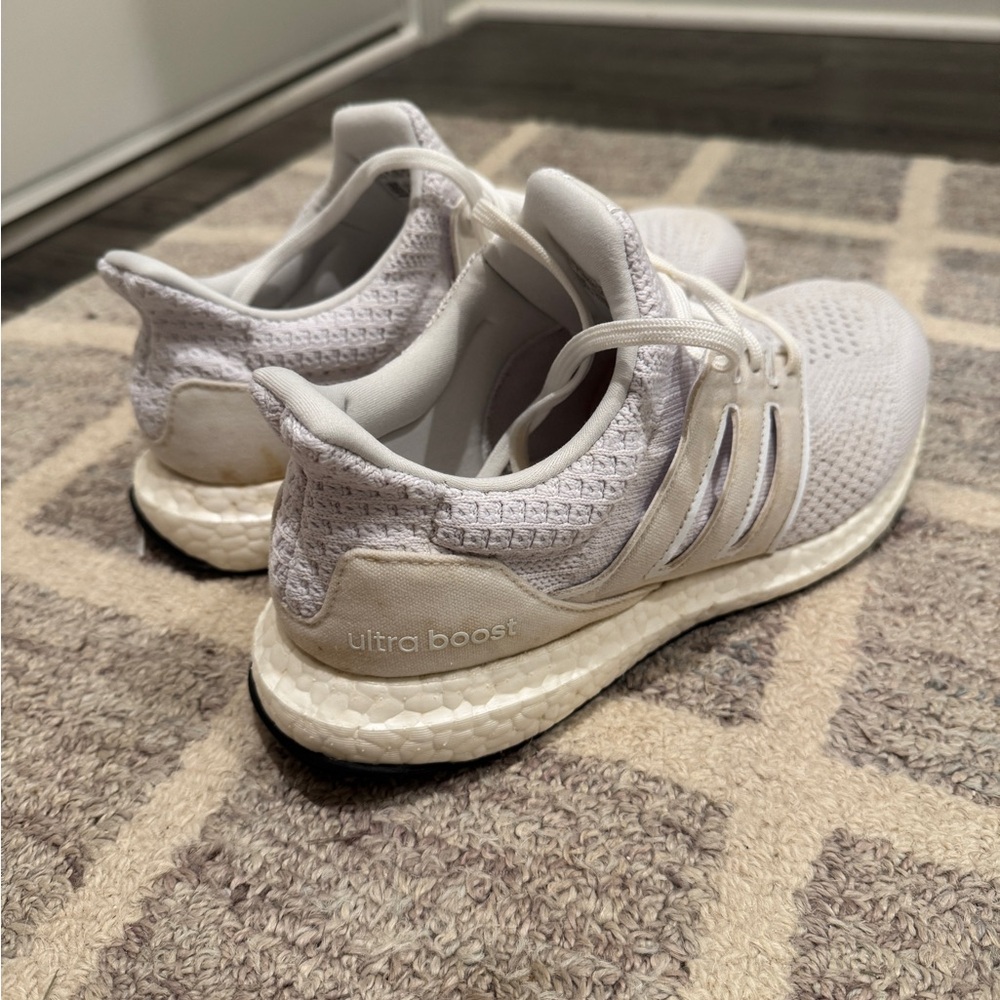 Adidas Ultra Boost - Picture 4 of 8